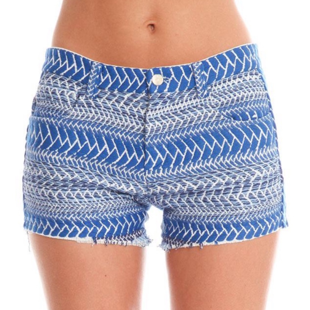 IRO textured raw hem short